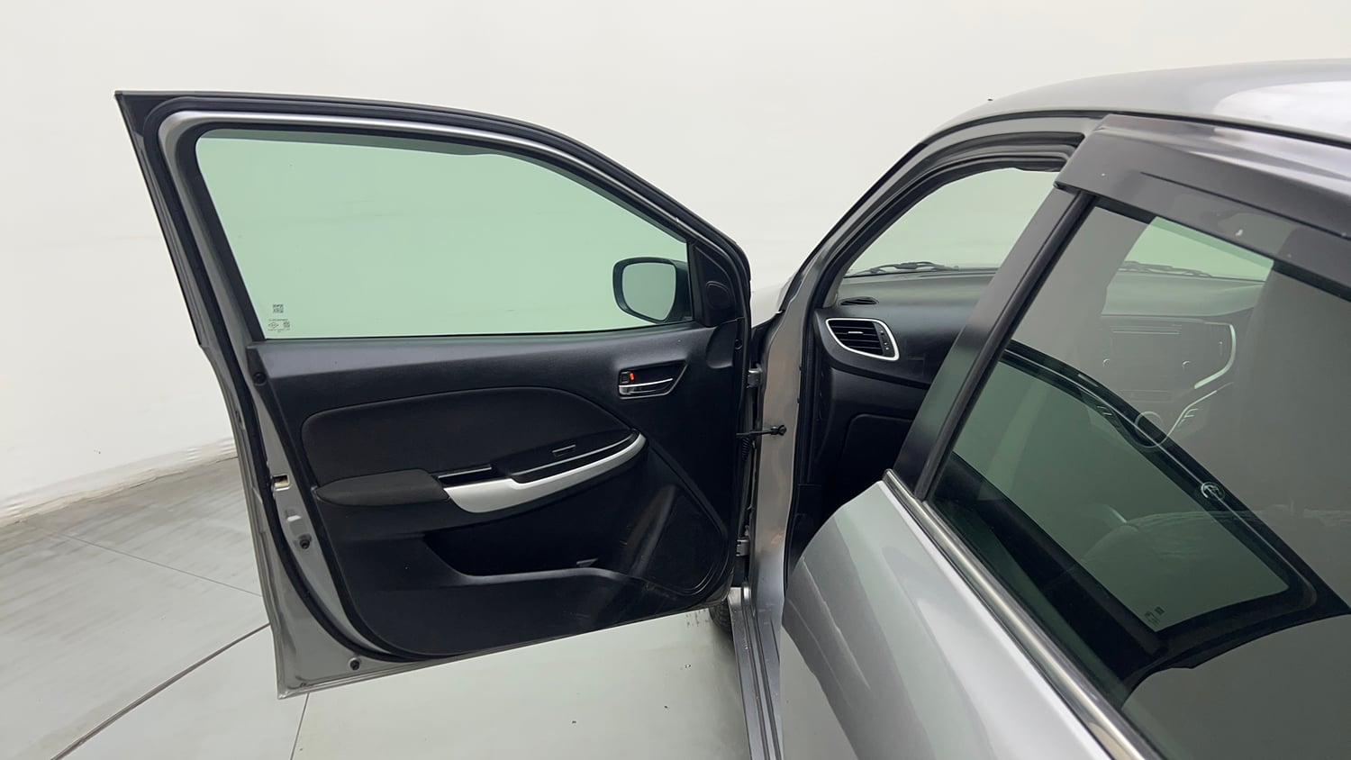 Used 2018 Maruti Suzuki Baleno Zeta 1.2 Petrol Manual interior LEFT FRONT DOOR OPEN VIEW