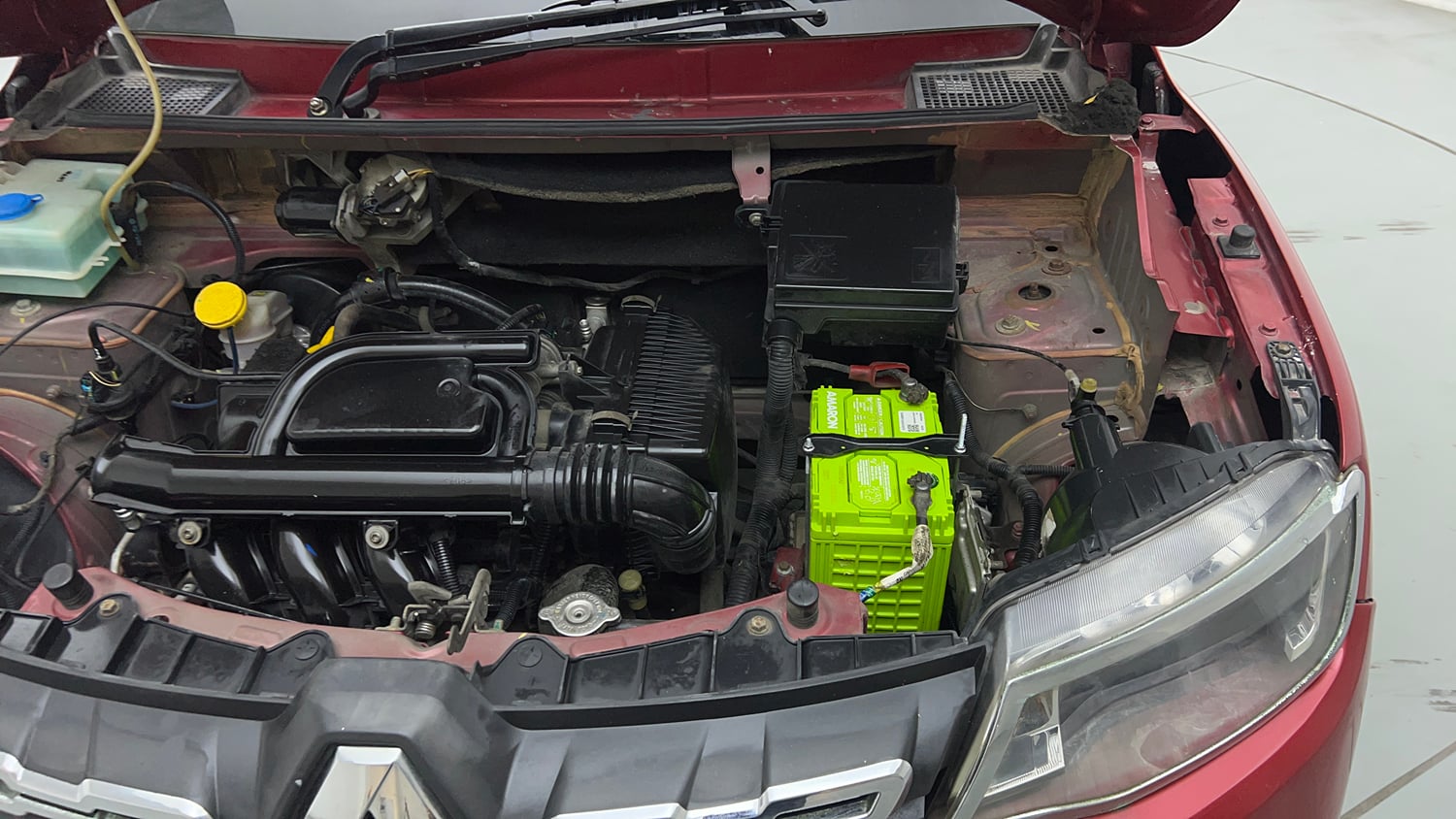 Used 2016 Renault Kwid 1.0 RXT Petrol Manual engine ENGINE LEFT SIDE VIEW