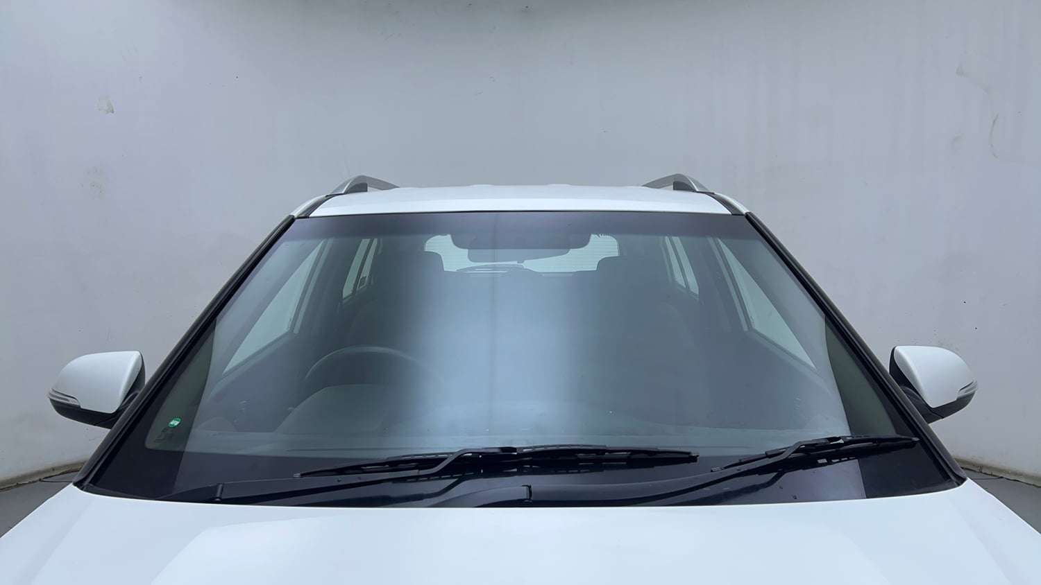 Used 2016 Hyundai Creta 1.6 SX Plus AT Petrol Petrol Automatic exterior FRONT WINDSHIELD VIEW