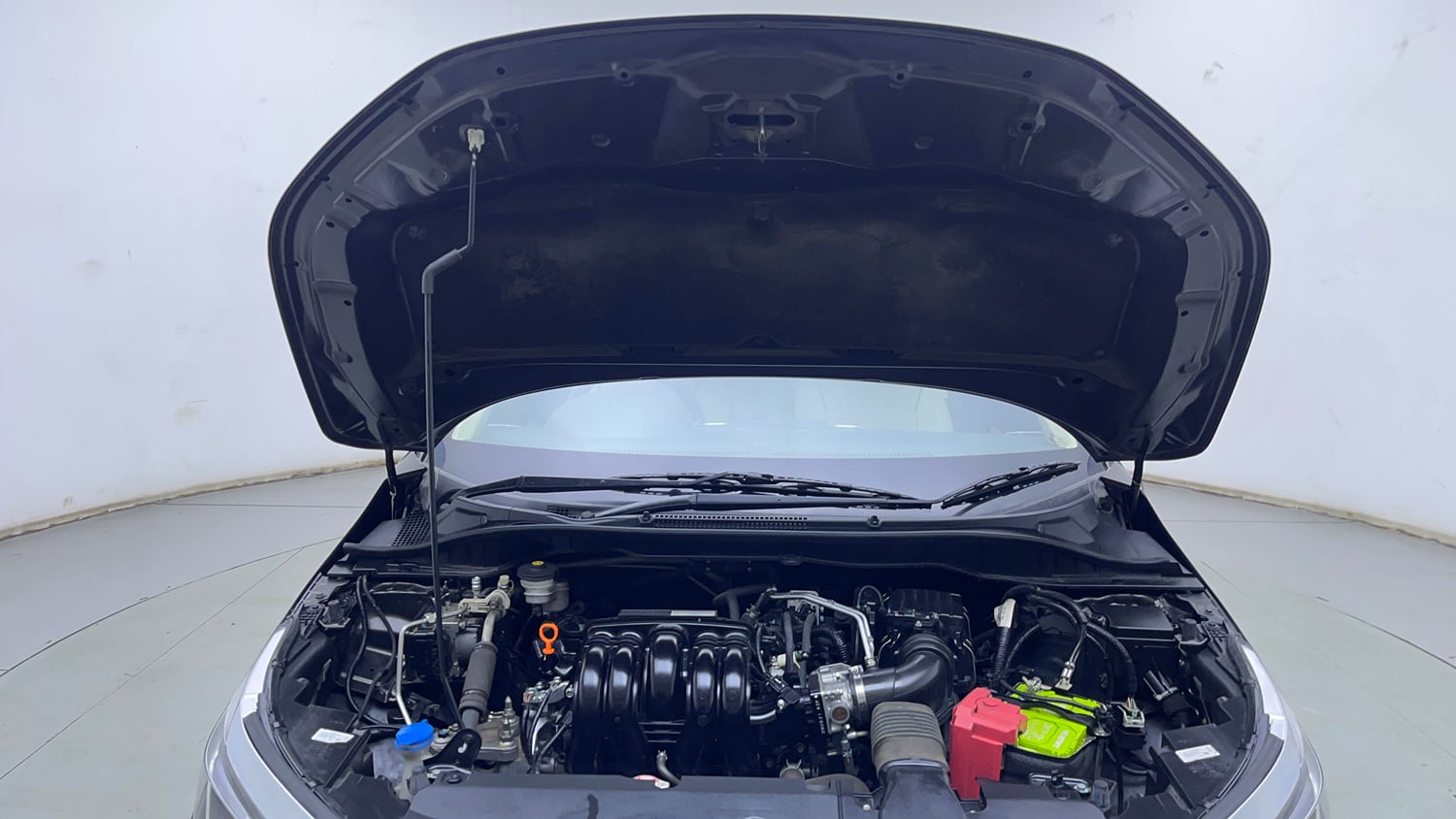 Used 2020 Honda City VX CVT Petrol Petrol Automatic engine ENGINE & BONNET OPEN FRONT VIEW