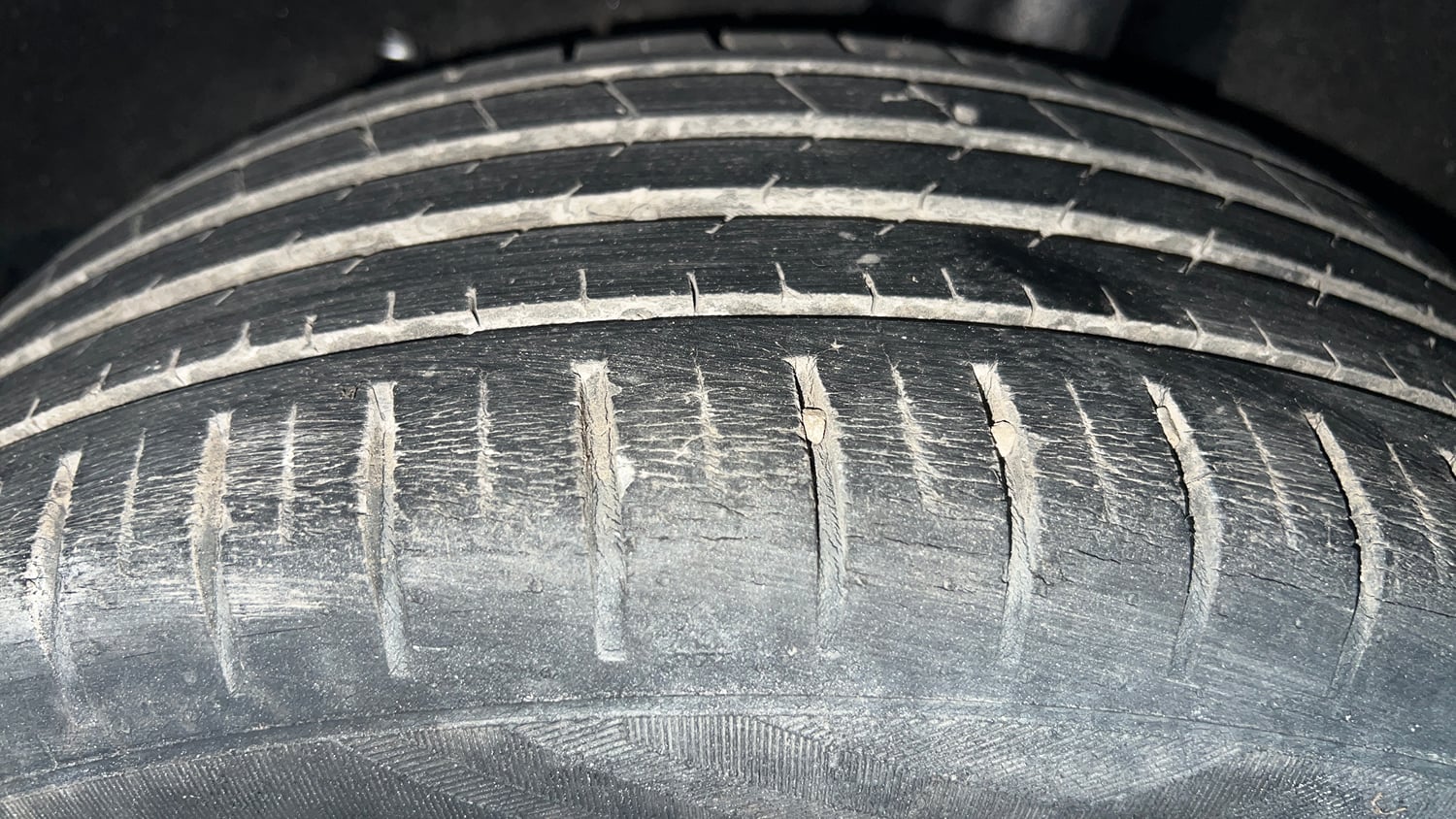 Used 2018 Maruti Suzuki Baleno Zeta 1.2 Petrol Manual tyres LEFT REAR TYRE TREAD VIEW