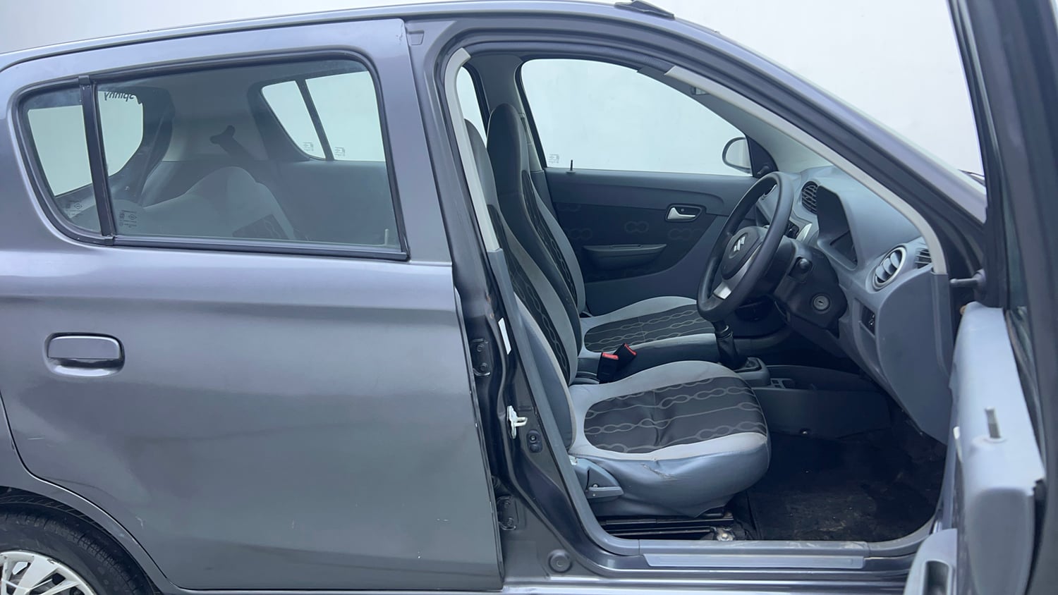 Used 2014 Maruti Suzuki Alto 800 Lxi Petrol Manual interior RIGHT SIDE FRONT DOOR CABIN VIEW