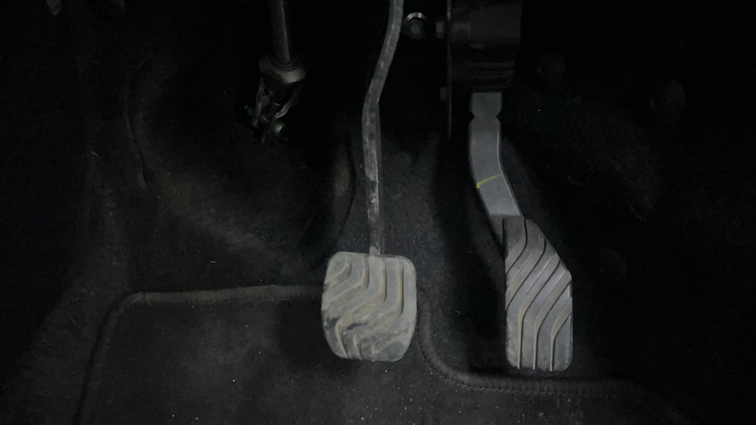 Used 2021 Renault Triber RXZ EASY-R AMT Petrol Automatic interior PEDALS VIEW