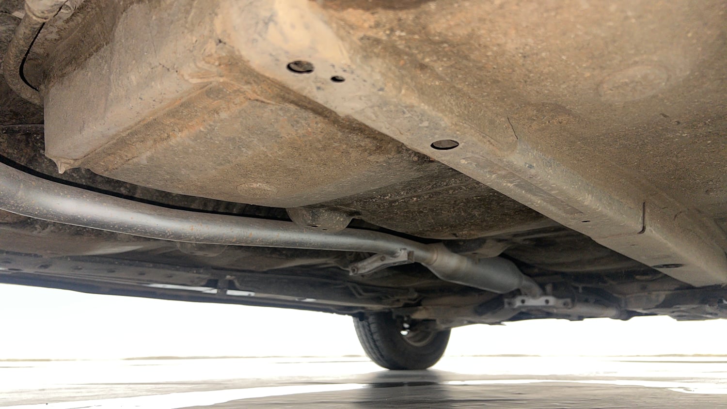Used 2016 Hyundai i10 Magna 1.1 iRDE2 Petrol Manual extra REAR RIGHT UNDERBODY VIEW
