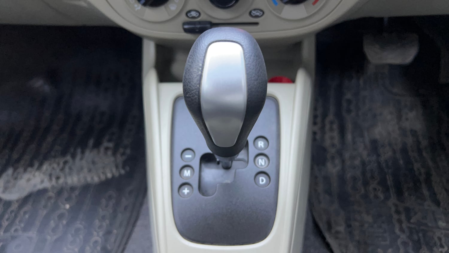 Used 2017 Maruti Suzuki Alto K10 VXi AMT Petrol Automatic interior GEAR  KNOB VIEW