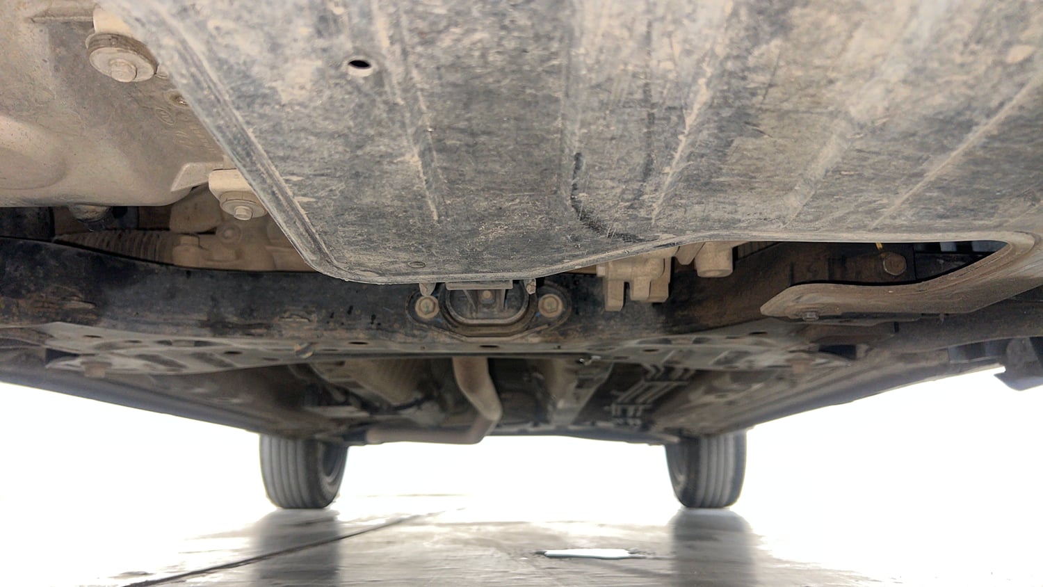 Used 2021 Kia Sonet GTX Plus 1.5 AT Diesel Automatic extra FRONT LEFT UNDERBODY VIEW