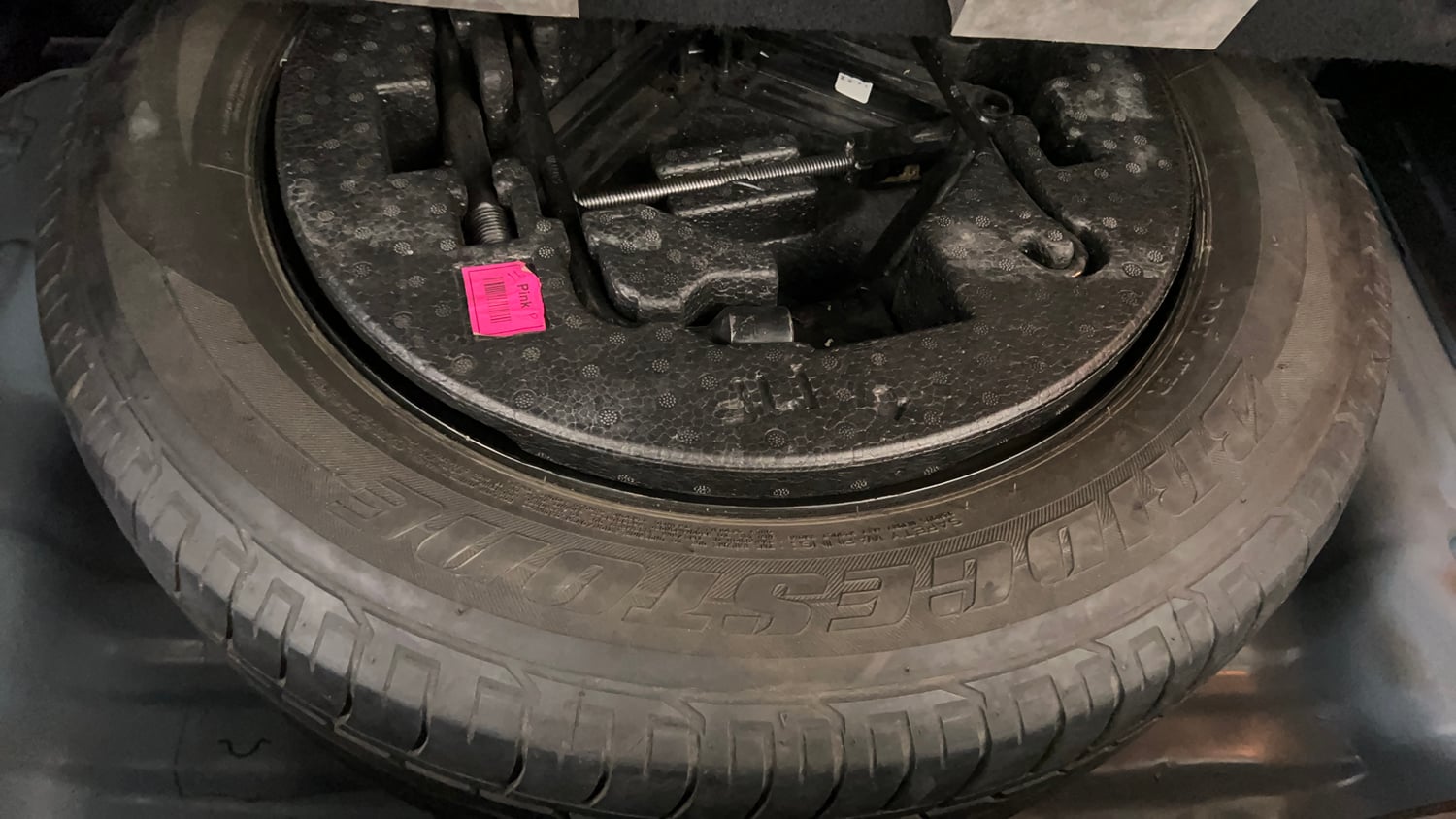 Used 2018 Hyundai Creta SX 1.6 AT CRDi Diesel Automatic tyres SPARE TYRE VIEW