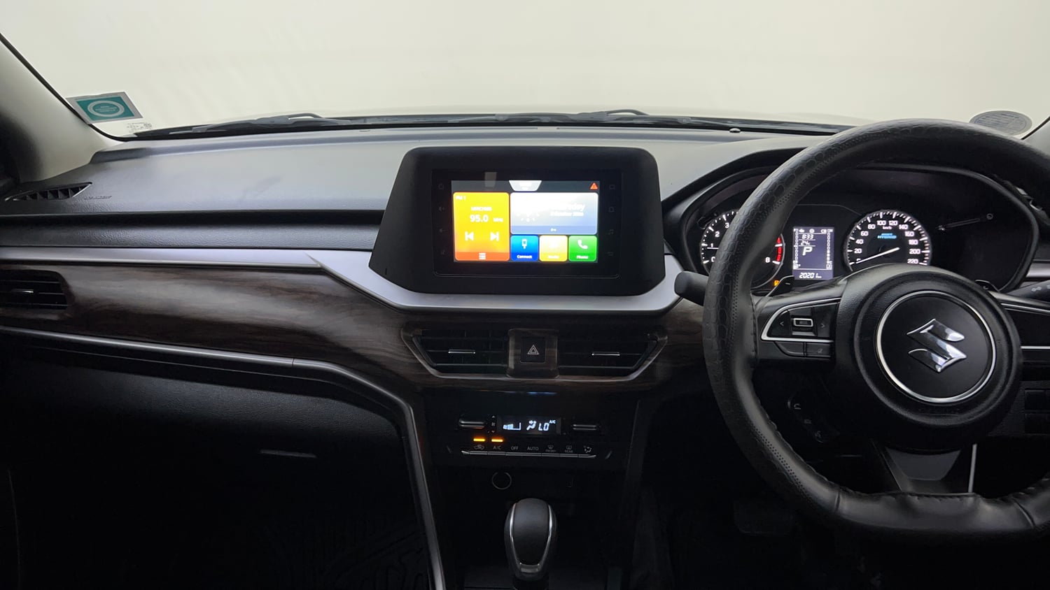 Used 2023 Maruti Suzuki Brezza Vxi AT Petrol Automatic interior MUSIC SYSTEM & AC CONTROL VIEW