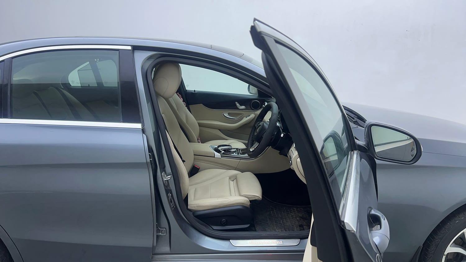 Used 2017 Mercedes-Benz C-Class C 200 Avantgarde Petrol Automatic interior RIGHT SIDE FRONT DOOR CABIN VIEW
