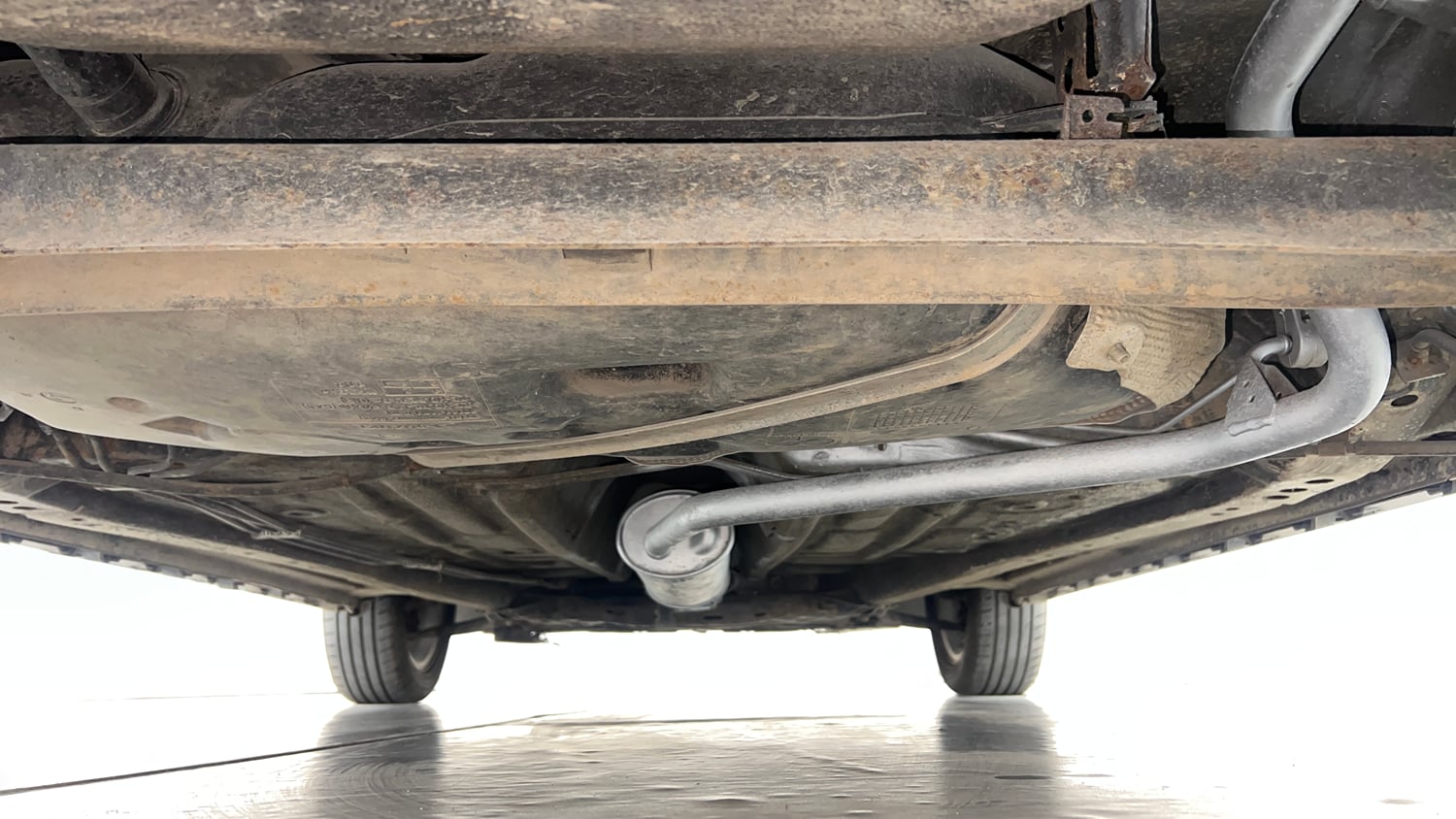 Used 2017 Maruti Suzuki Ignis Zeta 1.2 AMT Petrol Automatic extra REAR UNDERBODY VIEW (TAKEN FROM REAR)