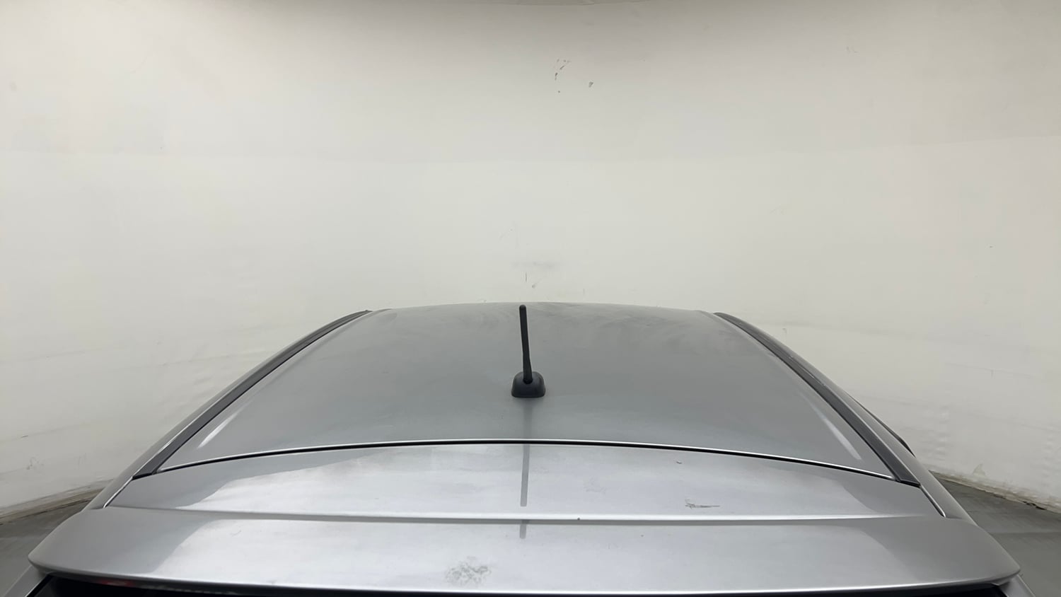 Used 2018 Maruti Suzuki Baleno Zeta 1.2 Petrol Manual exterior EXTERIOR ROOF VIEW