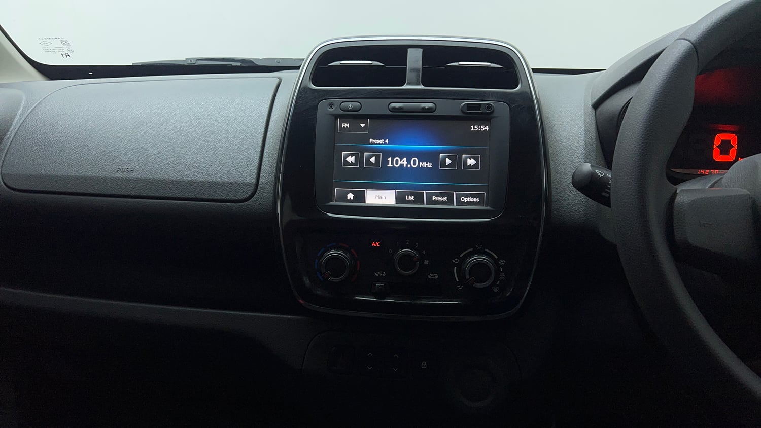 Used 2016 Renault Kwid 1.0 RXT Petrol Manual top_features Integrated (in-dash) music system