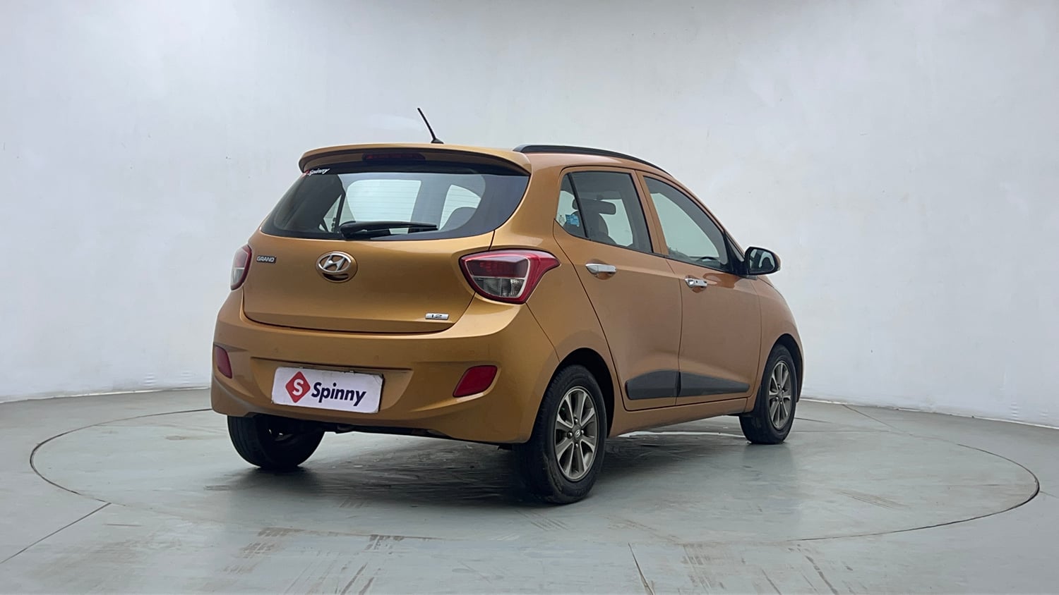 Used 2014 Hyundai Grand i10 Asta 1.2 Kappa VTVT Petrol Manual exterior RIGHT REAR CORNER VIEW