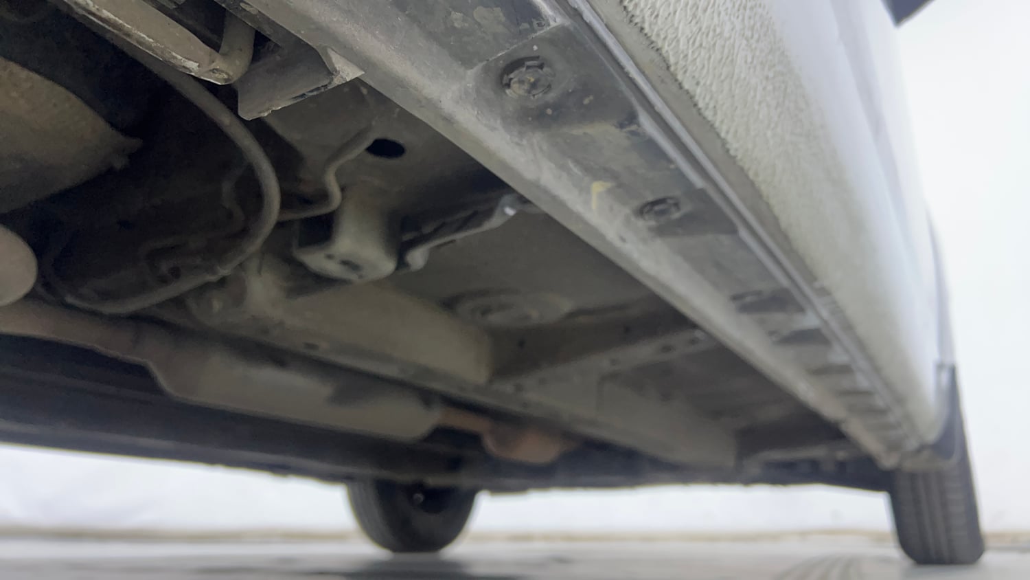 Used 2016 Maruti Suzuki Swift Dzire VXI Petrol Manual extra REAR RIGHT UNDERBODY VIEW