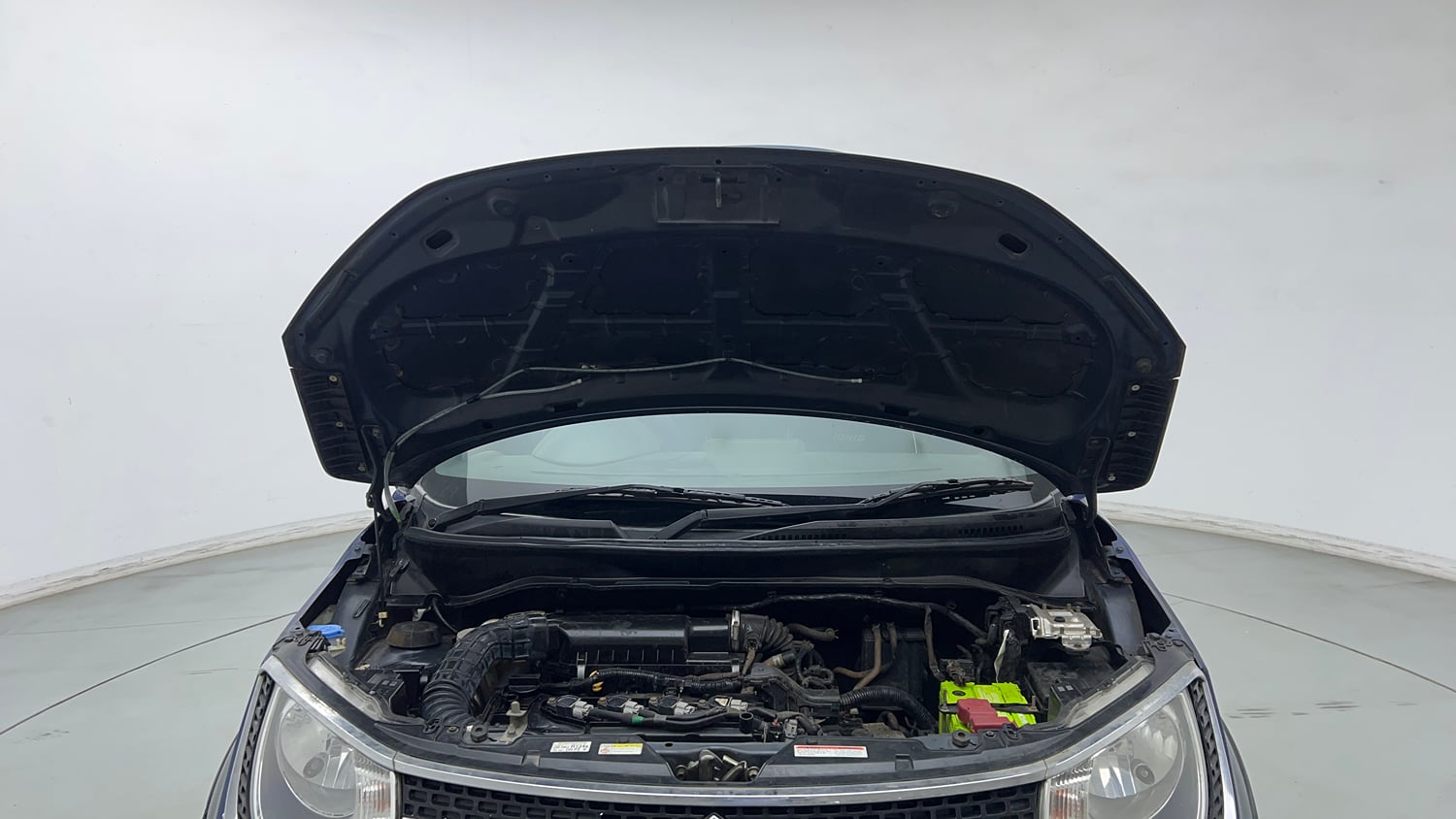 Used 2019 Maruti Suzuki Ignis Zeta 1.2 AMT Petrol Automatic engine ENGINE & BONNET OPEN FRONT VIEW