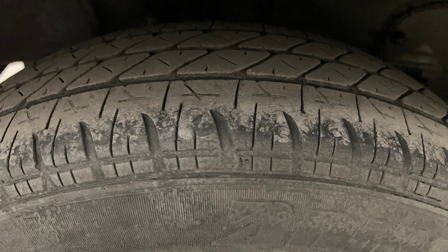Used 2023 Tata Tiago XZ Plus CNG Cng Manual tyres RIGHT REAR TYRE TREAD VIEW