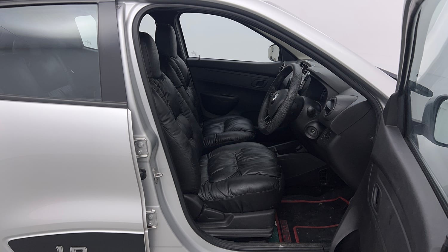 Used 2025 Renault Kwid RXT 1.0L AMT Petrol Automatic interior RIGHT SIDE FRONT DOOR CABIN VIEW