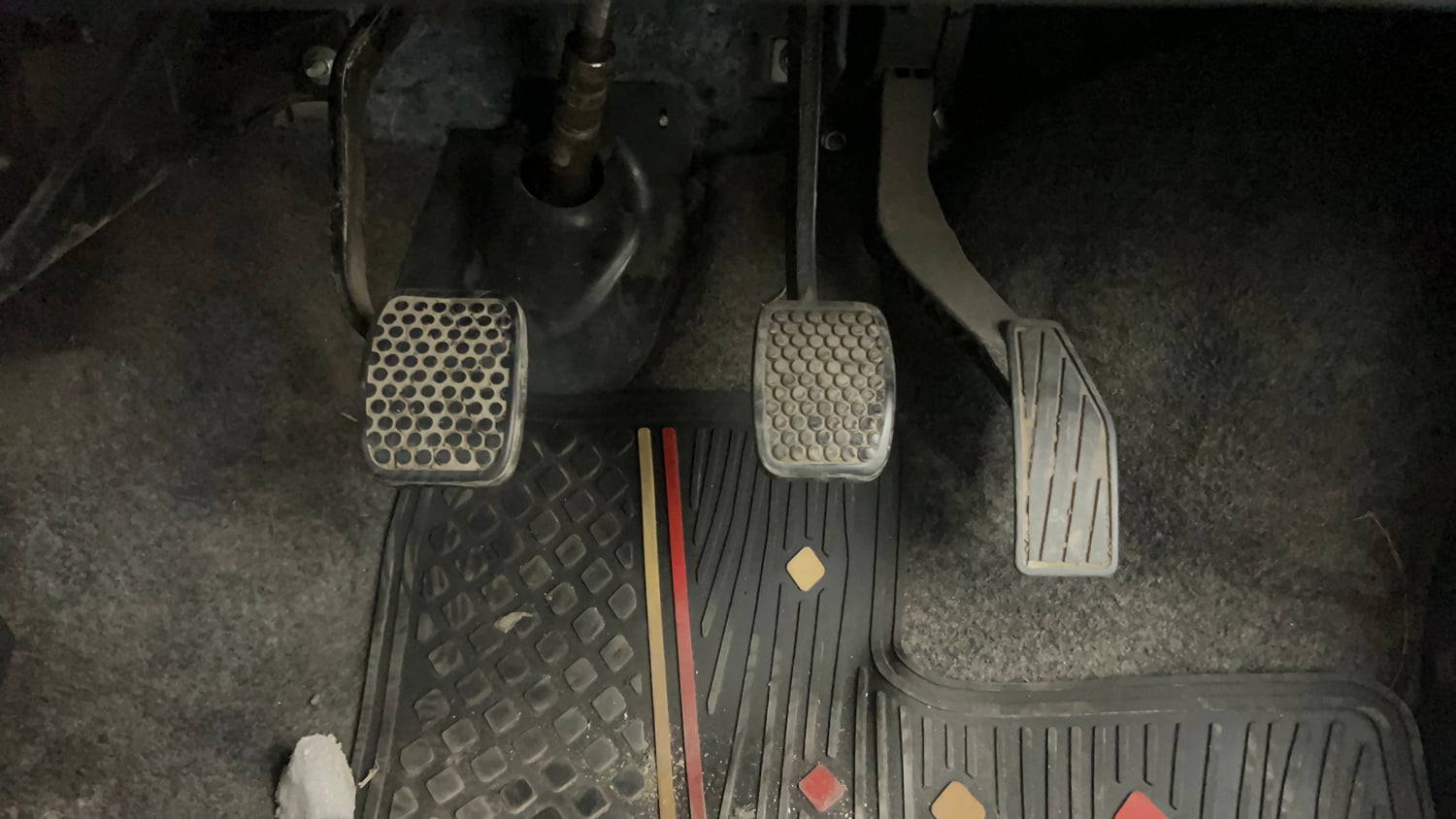 Used 2017 Maruti Suzuki Alto 800 LXi Petrol Manual interior PEDALS VIEW