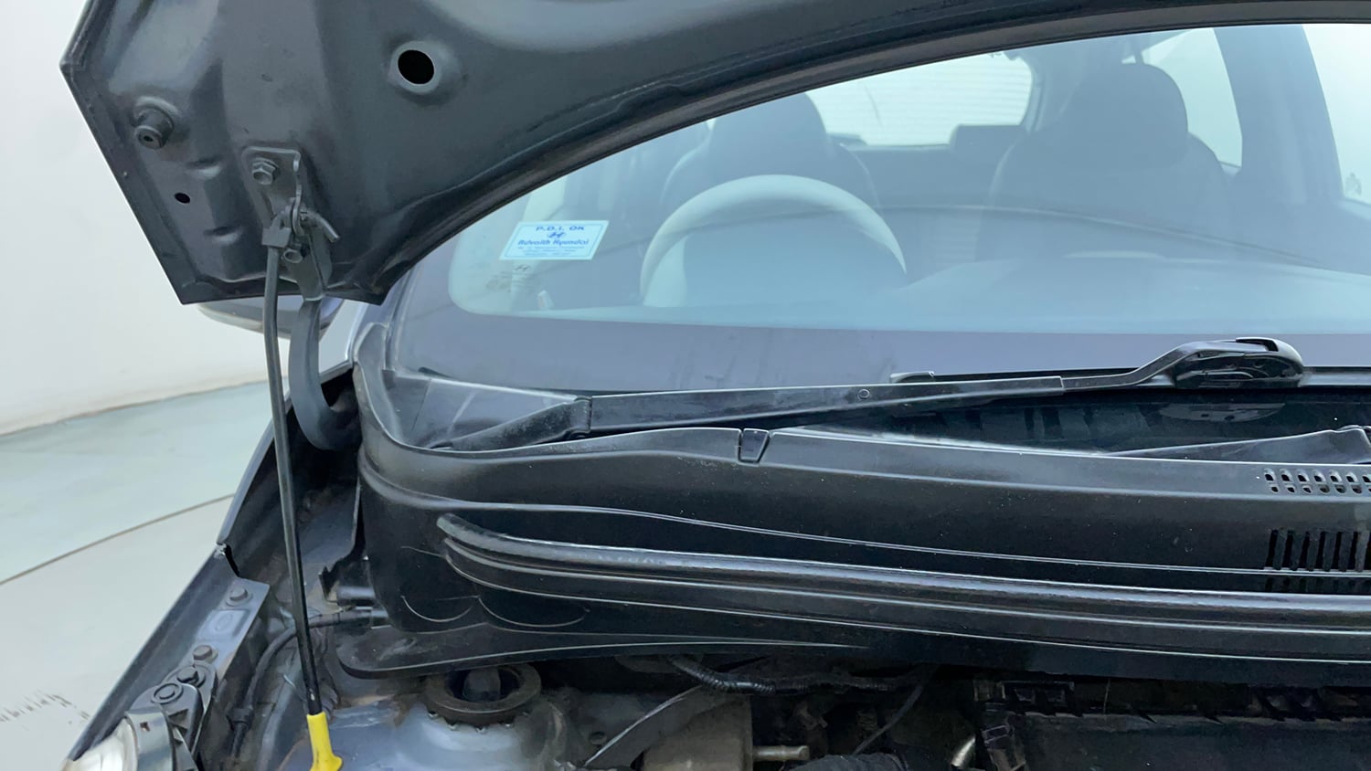 Used 2017 Hyundai Grand i10 Asta 1.2 Kappa VTVT Petrol Manual engine ENGINE RIGHT SIDE HINGE & APRON VIEW