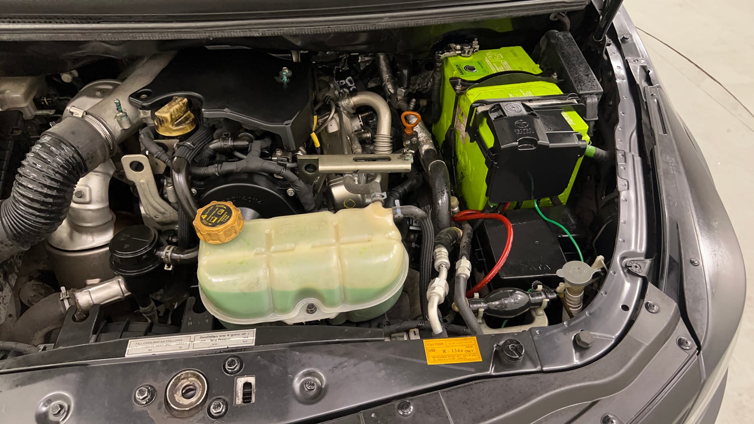 Used 2017 Tata Hexa XTA 4x2 7 STR Diesel Automatic engine ENGINE LEFT SIDE VIEW