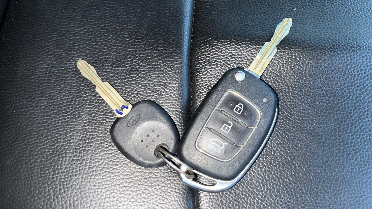 Used 2020 Hyundai Elite i20 Sportz Plus 1.2 Petrol Manual extra CAR KEY VIEW