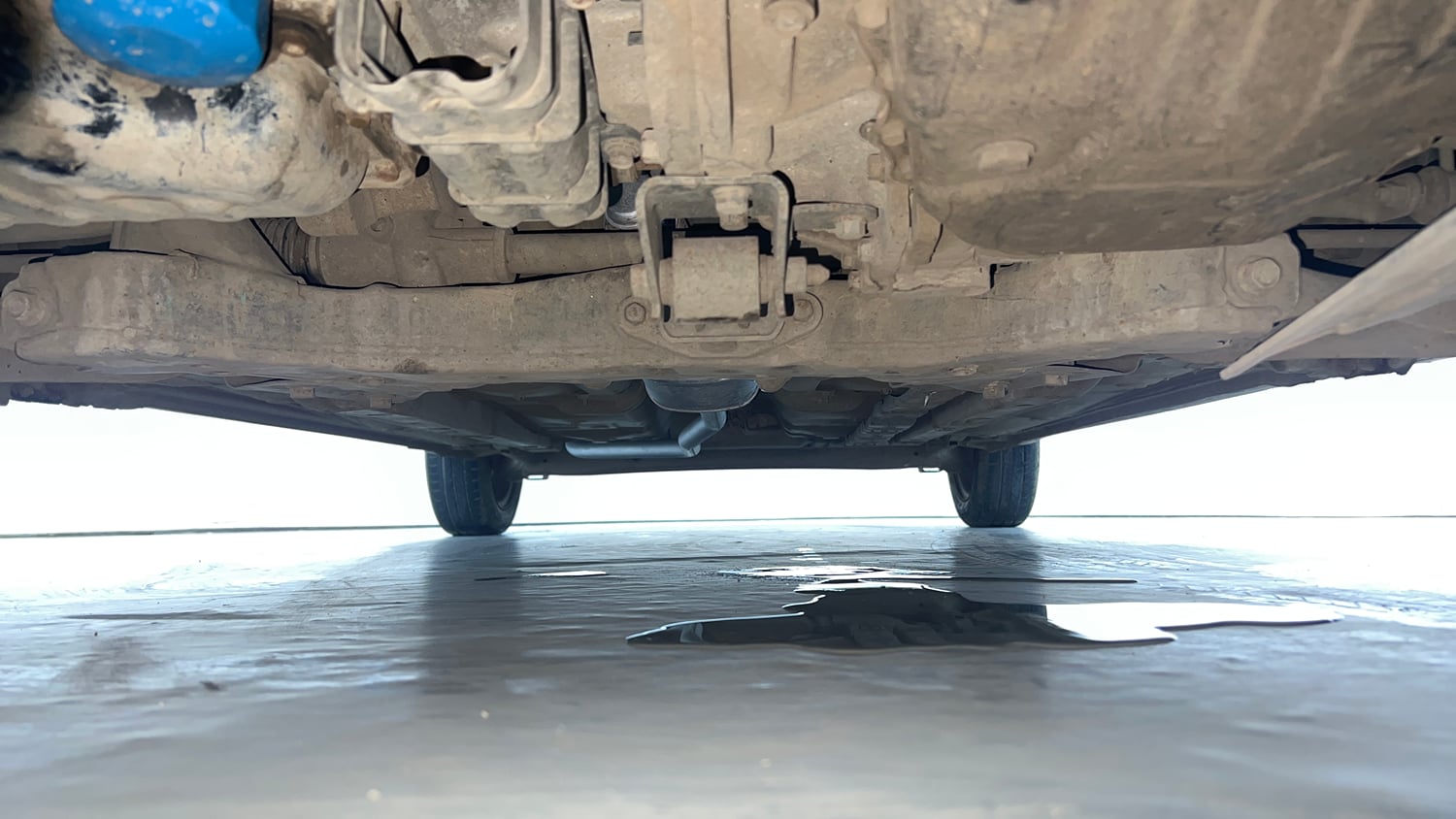 Used 2016 Hyundai Grand i10 Magna AT 1.2 Kappa VTVT Petrol Automatic extra FRONT LEFT UNDERBODY VIEW