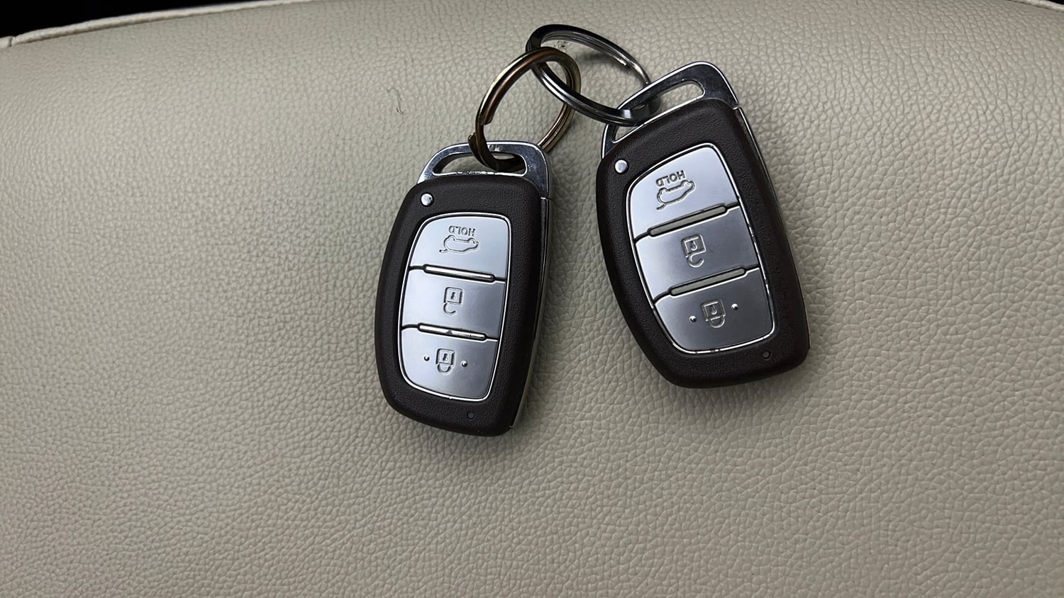 Used 2023 Hyundai Creta S Plus 1.5 Petrol Knight Petrol Manual extra CAR KEY VIEW