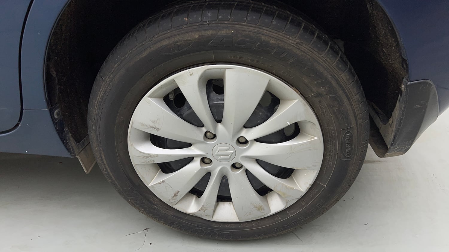 Used 2018 Maruti Suzuki Baleno Delta 1.2 Petrol Manual tyres LEFT REAR TYRE RIM VIEW