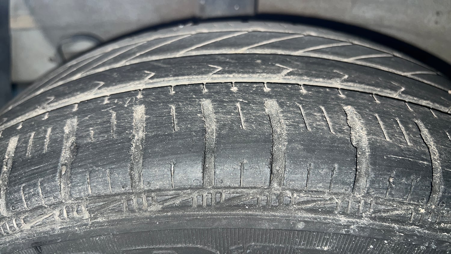 Used 2016 Hyundai Grand i10 Anniversary Edition Petrol Manual tyres RIGHT REAR TYRE TREAD VIEW