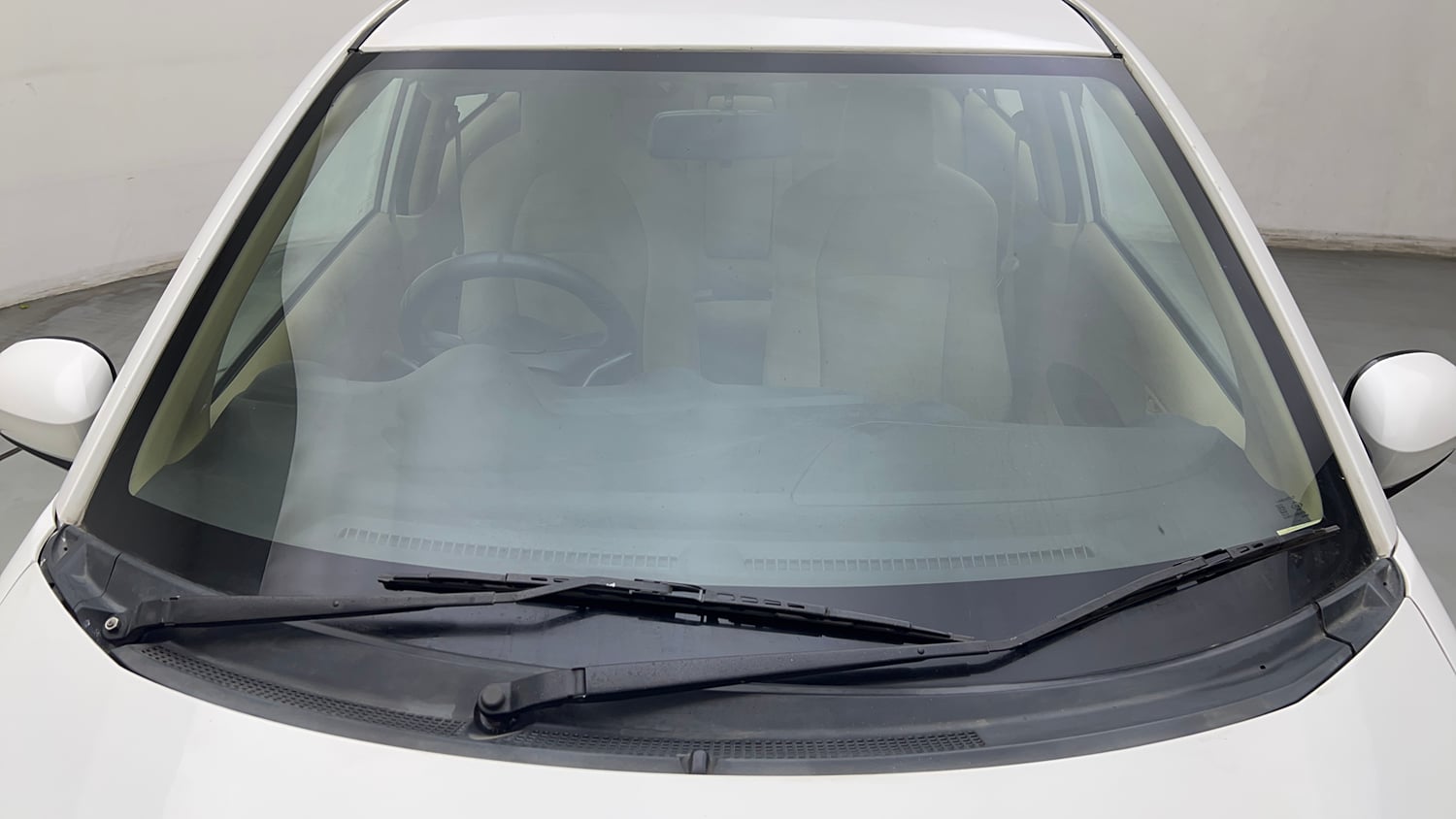 Used 2014 Honda Amaze 1.2 S i-VTEC Petrol Manual exterior FRONT WINDSHIELD VIEW