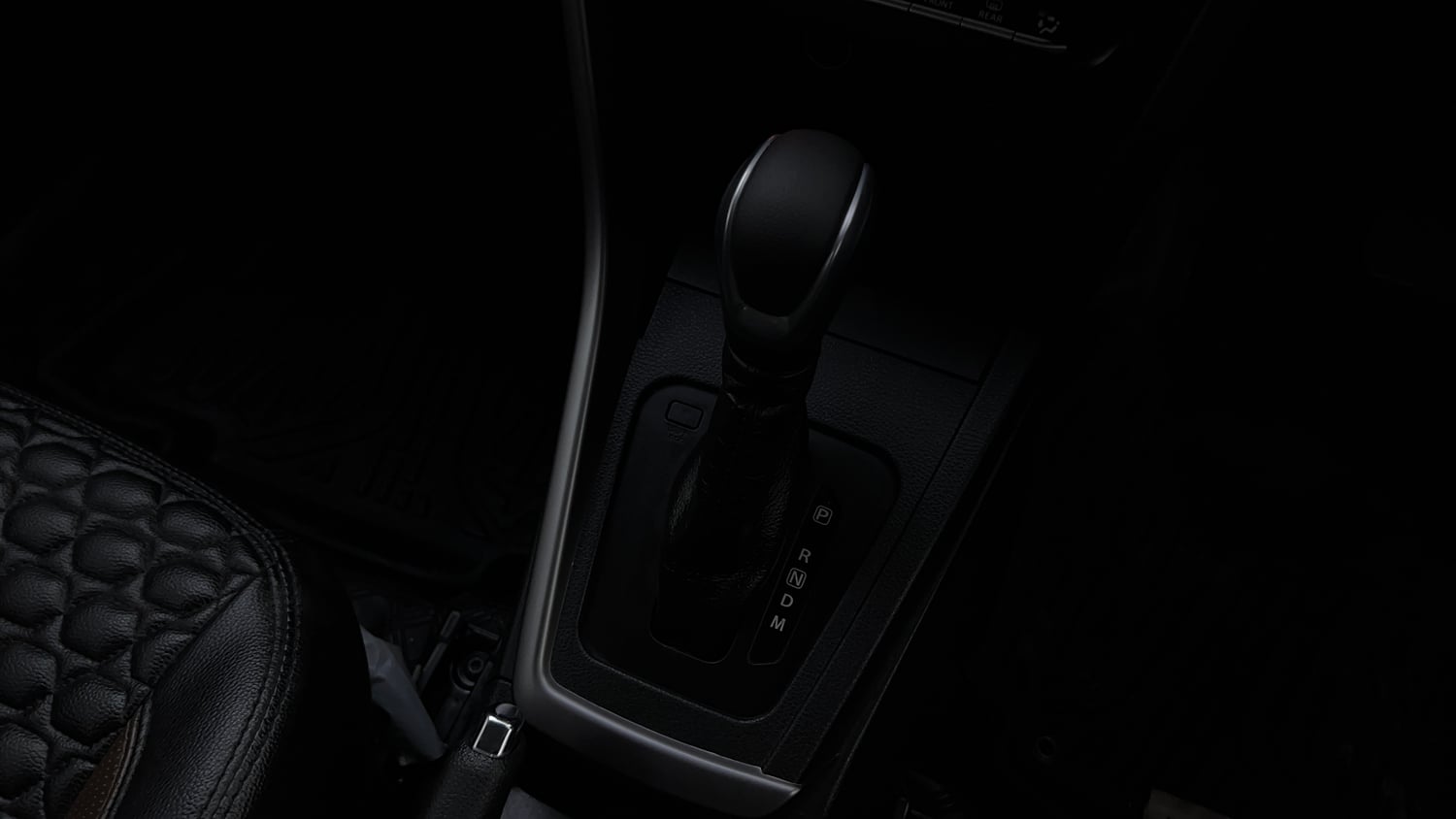 Used 2023 Maruti Suzuki Brezza Vxi AT Petrol Automatic interior GEAR  KNOB VIEW