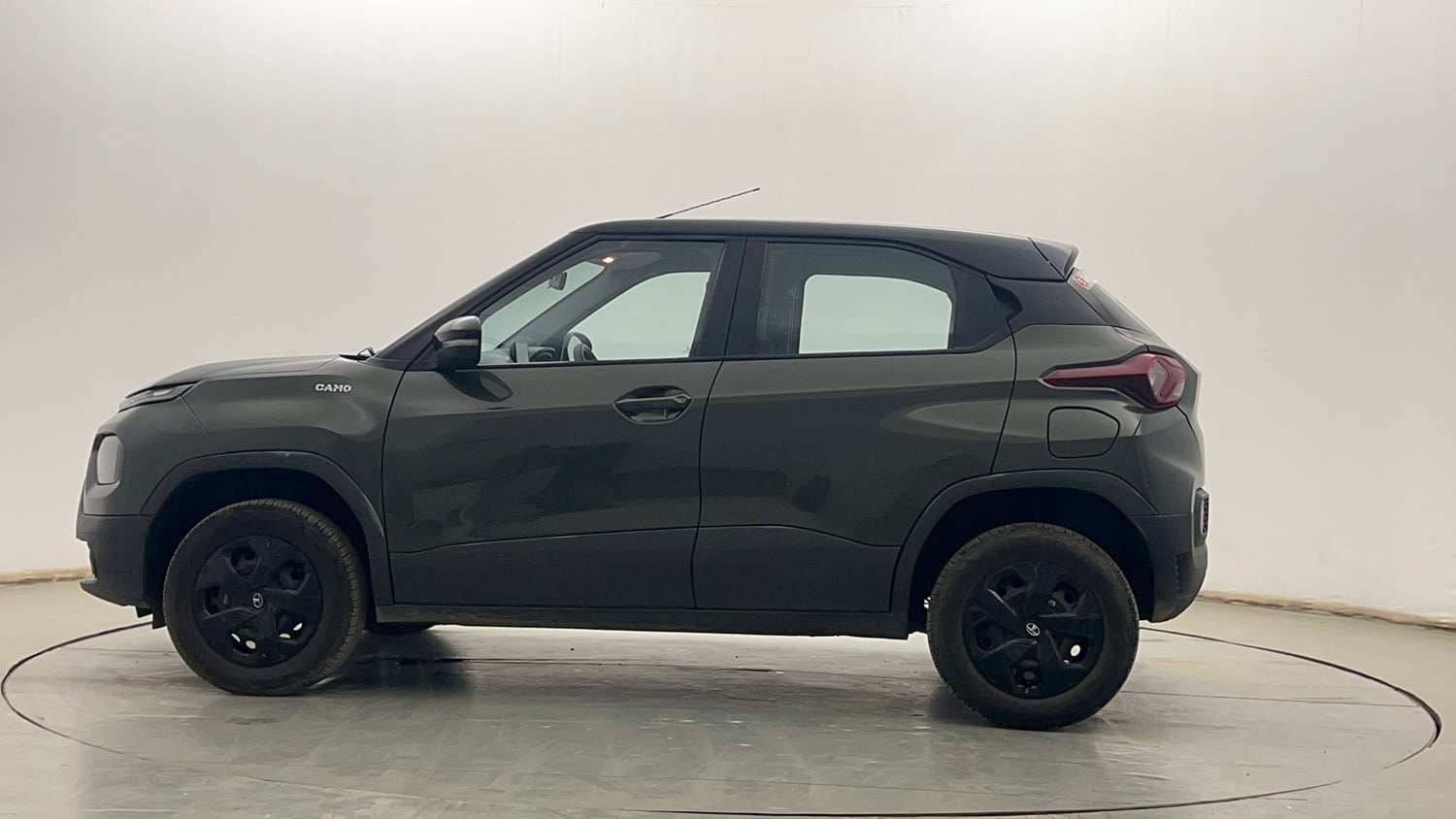 Used 2023 Tata Punch Camo Adventure Rhythm MT Petrol Manual exterior LEFT SIDE VIEW