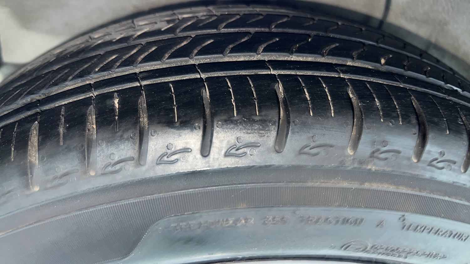 Used 2024 Hyundai Grand i10 Nios Sportz 1.2 Kappa VTVT Petrol Manual tyres RIGHT REAR TYRE TREAD VIEW