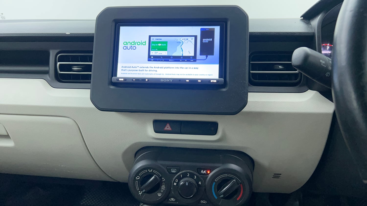 Used 2017 Maruti Suzuki Ignis Zeta 1.2 AMT Petrol Automatic interior MUSIC SYSTEM & AC CONTROL VIEW