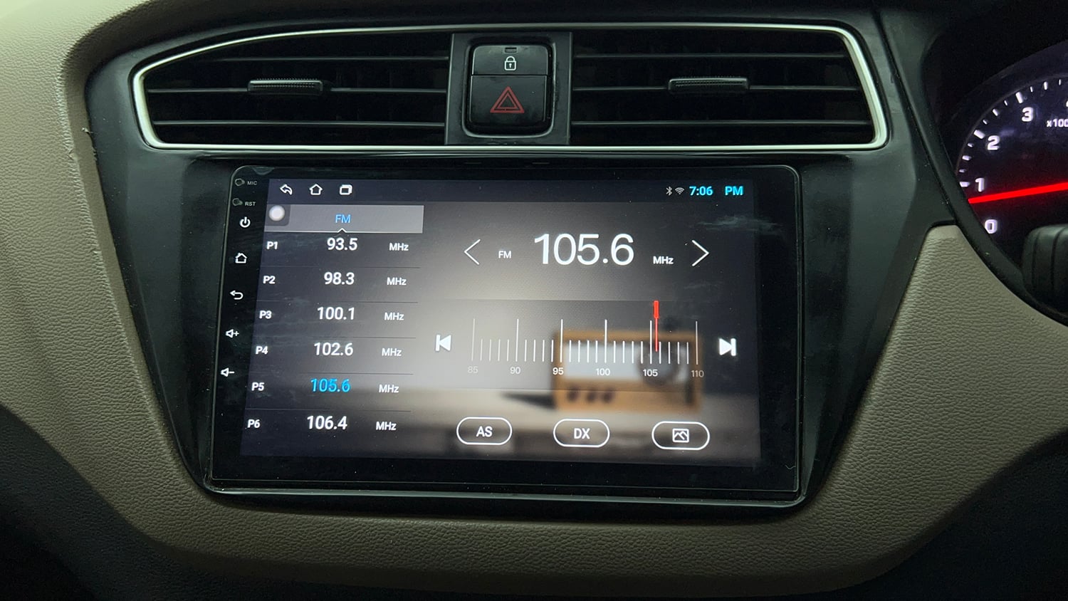 Used 2019 Hyundai Elite i20 Magna Executive 1.2 Petrol Manual top_features Integrated (in-dash) music system