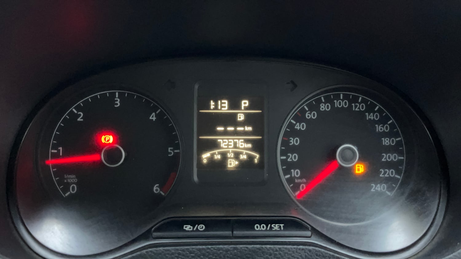 Used 2016 Volkswagen Ameo Highline 1.5L AT Diesel Automatic interior CLUSTERMETER VIEW