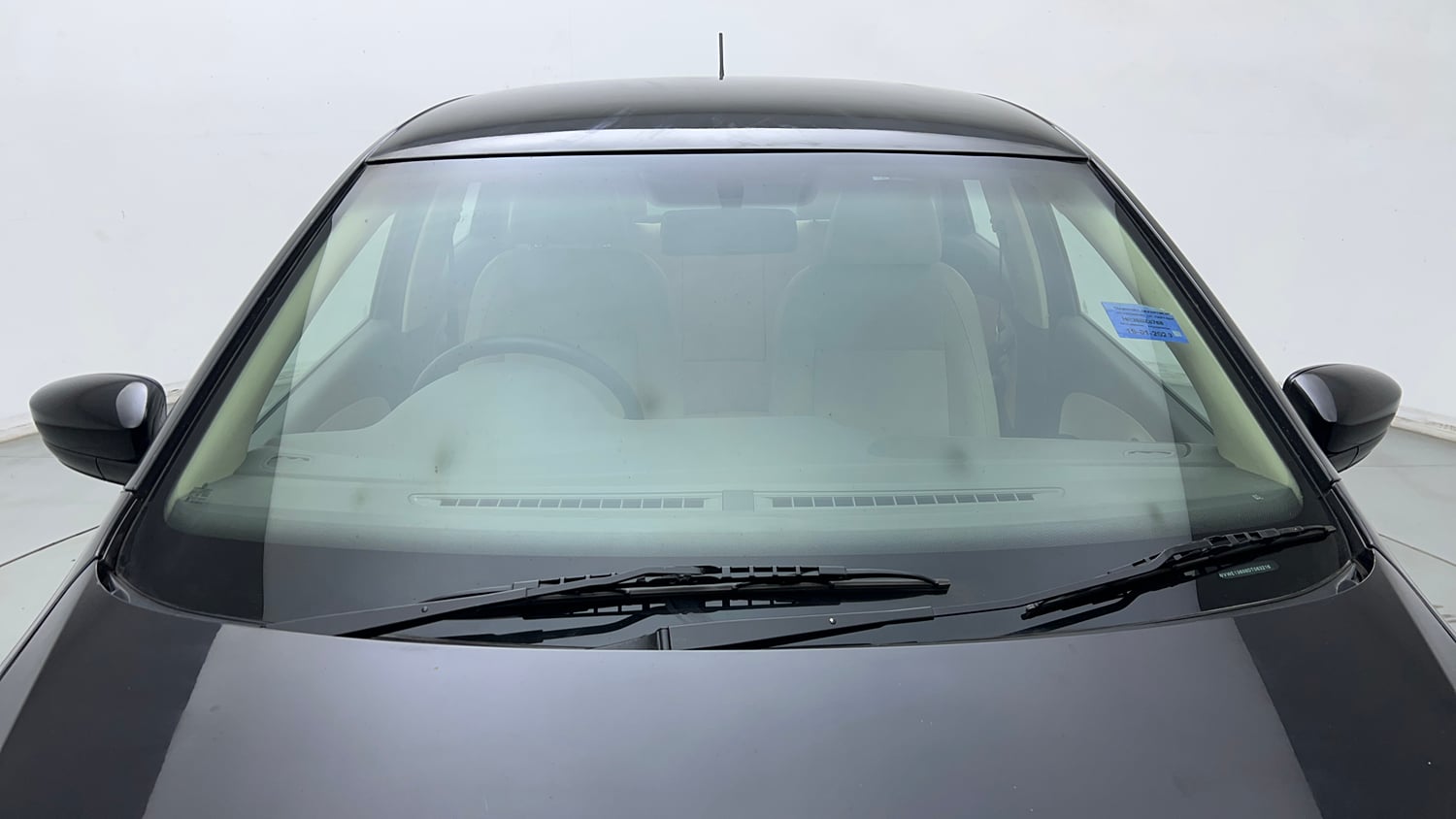 Used 2013 Volkswagen Vento Highline Petrol AT Petrol Automatic exterior FRONT WINDSHIELD VIEW