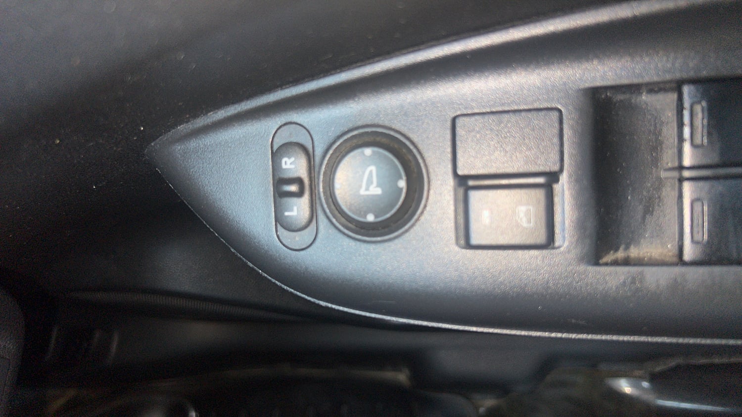 Used 2016 Honda Jazz S Petrol Petrol Manual top_features Adjustable ORVM