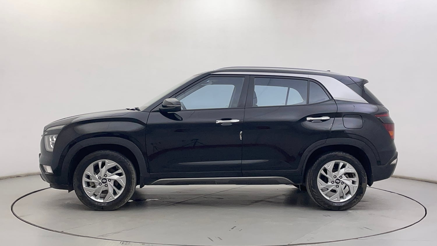 Used 2024 Hyundai Creta SX 1.5 Petrol Petrol Manual exterior LEFT SIDE VIEW