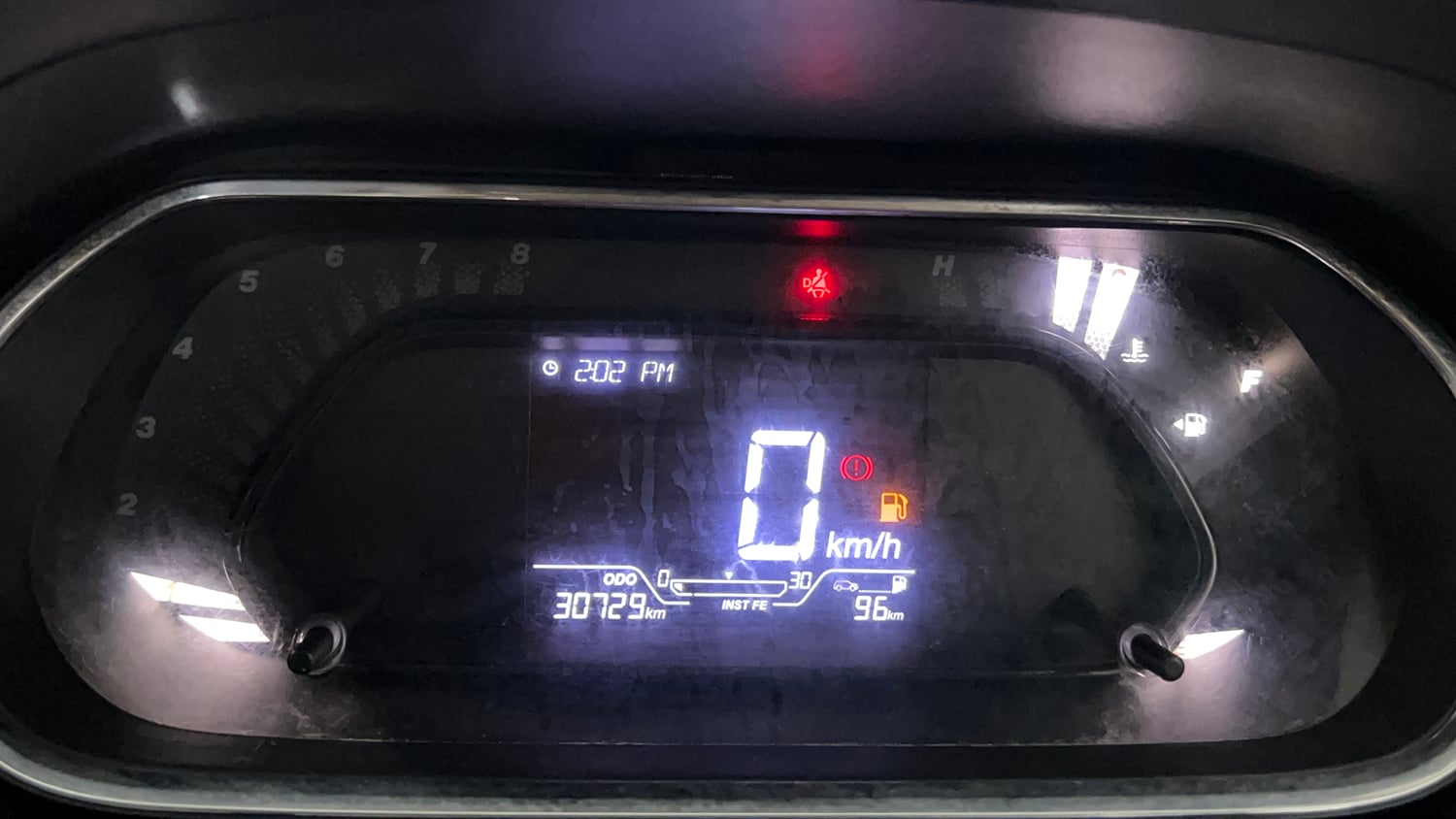 Used 2021 Tata Tiago XT Petrol Manual interior CLUSTERMETER VIEW
