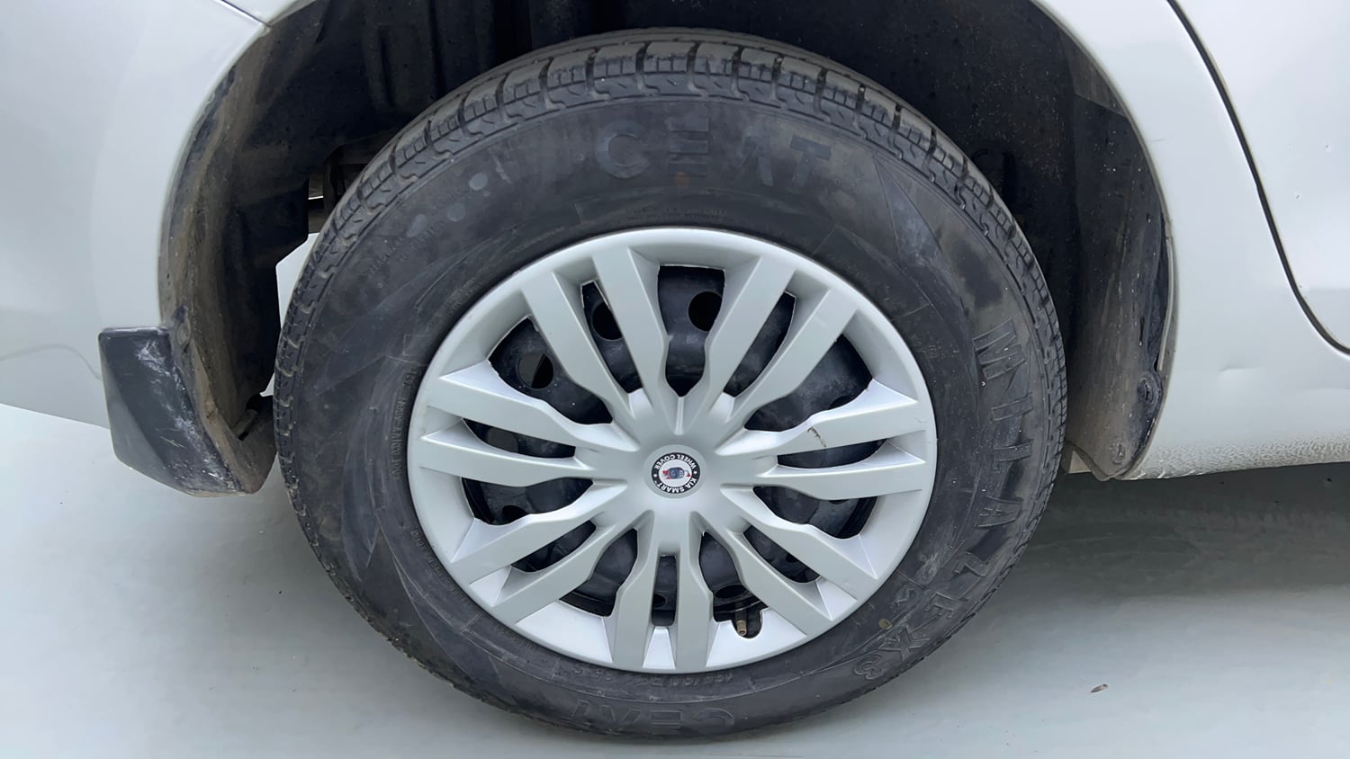 Used 2016 Maruti Suzuki Swift Dzire VXI Petrol Manual tyres RIGHT REAR TYRE RIM VIEW