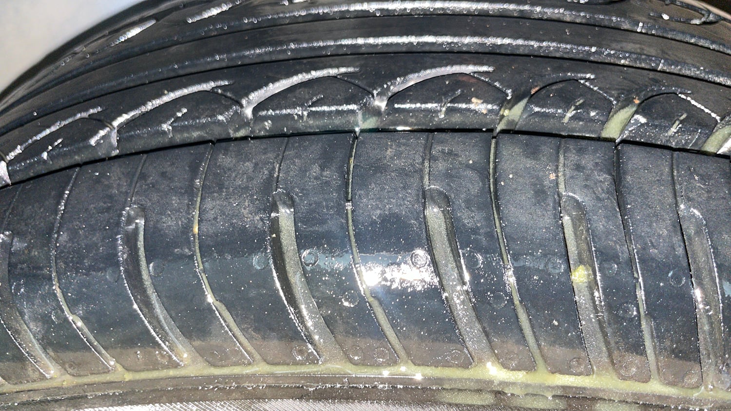 Used 2019 Hyundai Elite i20 Magna Plus 1.2 Petrol Manual tyres LEFT FRONT TYRE TREAD VIEW
