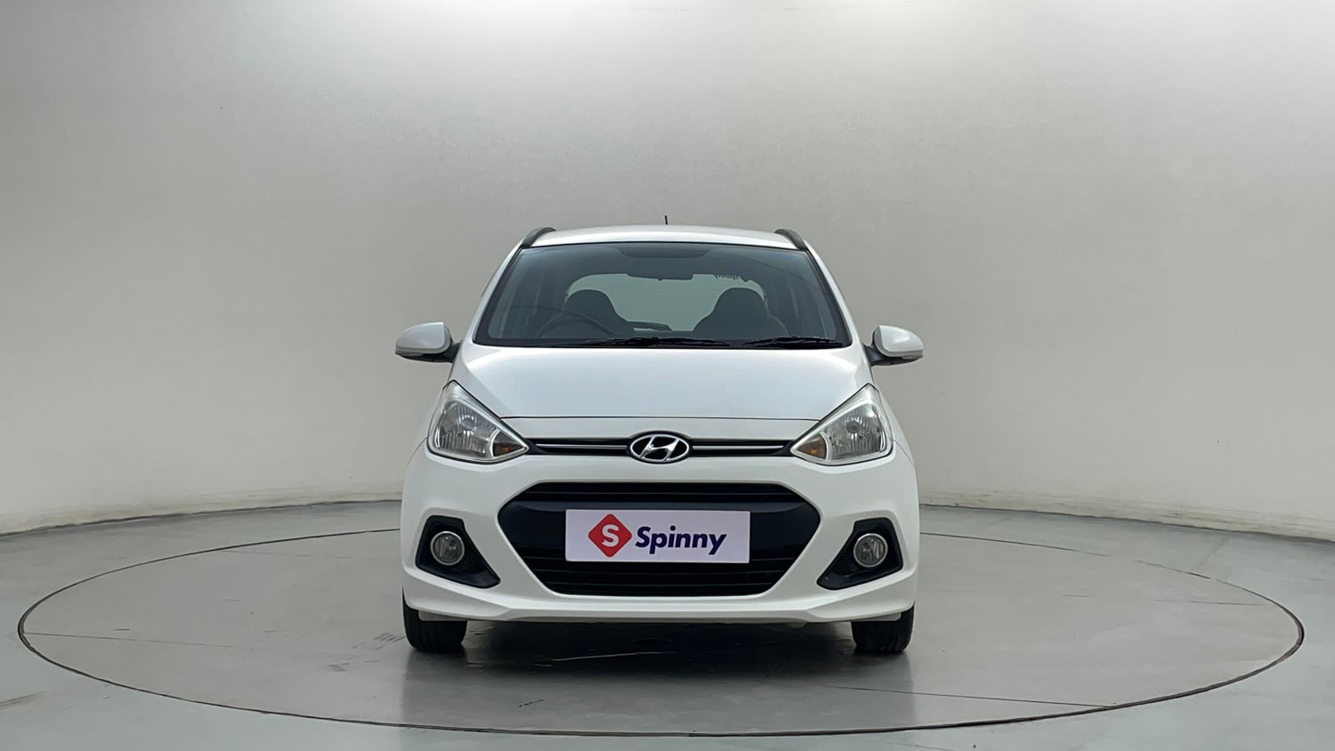 Used 2014 Hyundai Grand i10 Asta AT 1.2 Kappa VTVT Petrol Automatic exterior FRONT VIEW