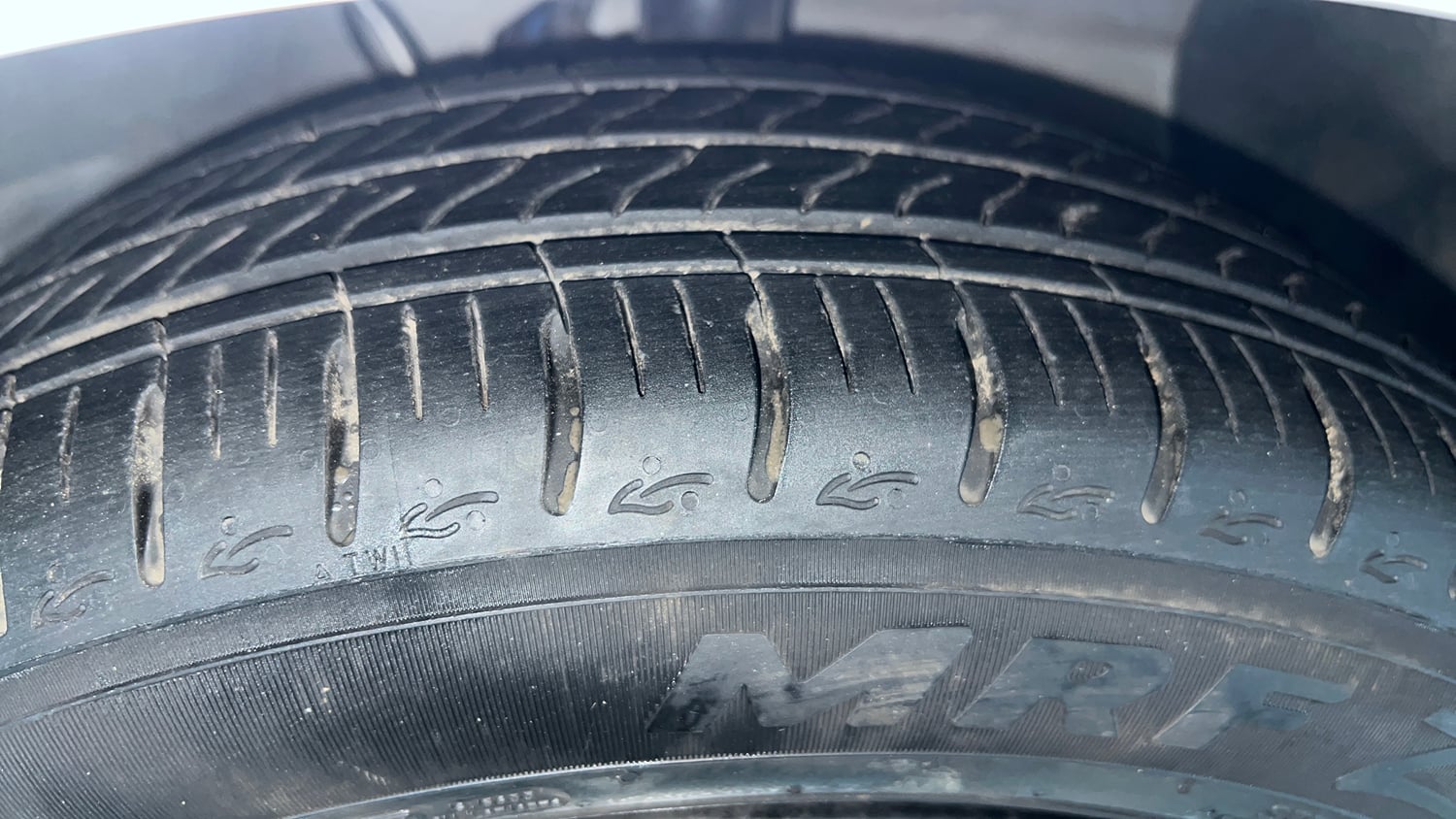Used 2024 Hyundai Grand i10 Nios Sportz 1.2 Kappa VTVT Petrol Manual tyres RIGHT FRONT TYRE TREAD VIEW