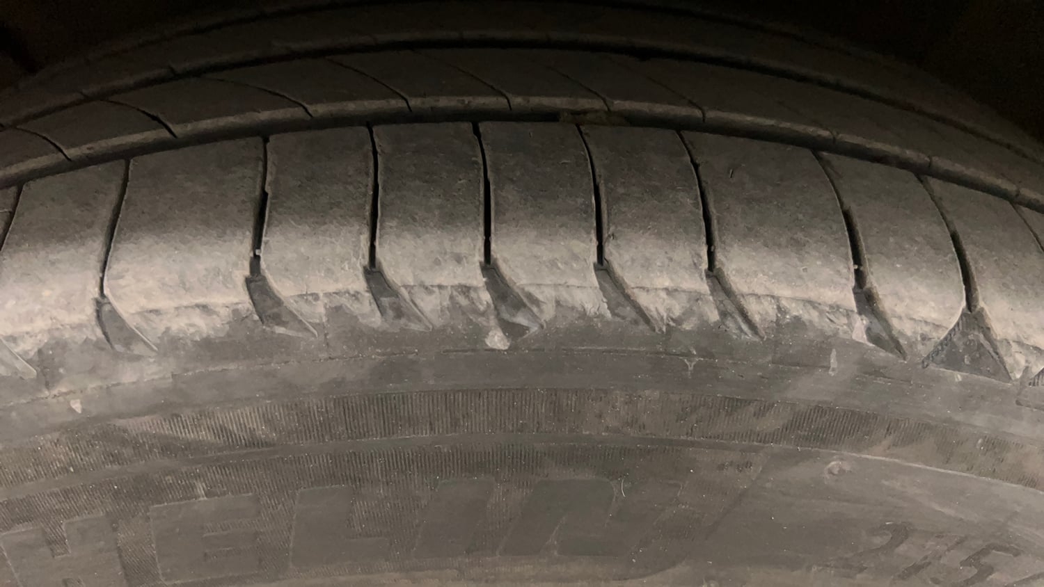 Used 2018 Hyundai Creta SX 1.6 AT CRDi Diesel Automatic tyres LEFT FRONT TYRE TREAD VIEW