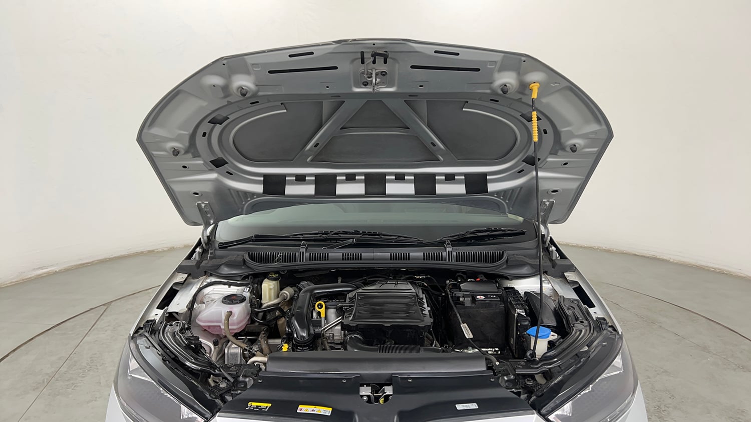 Used 2022 Skoda Slavia Ambition 1.0L TSI AT Petrol Automatic engine ENGINE & BONNET OPEN FRONT VIEW