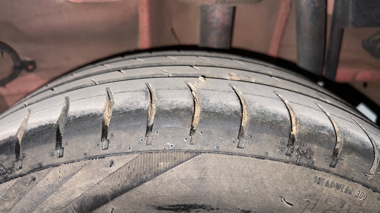Used 2024 Tata Tiago XZA Plus iCNG Cng Automatic tyres LEFT REAR TYRE TREAD VIEW