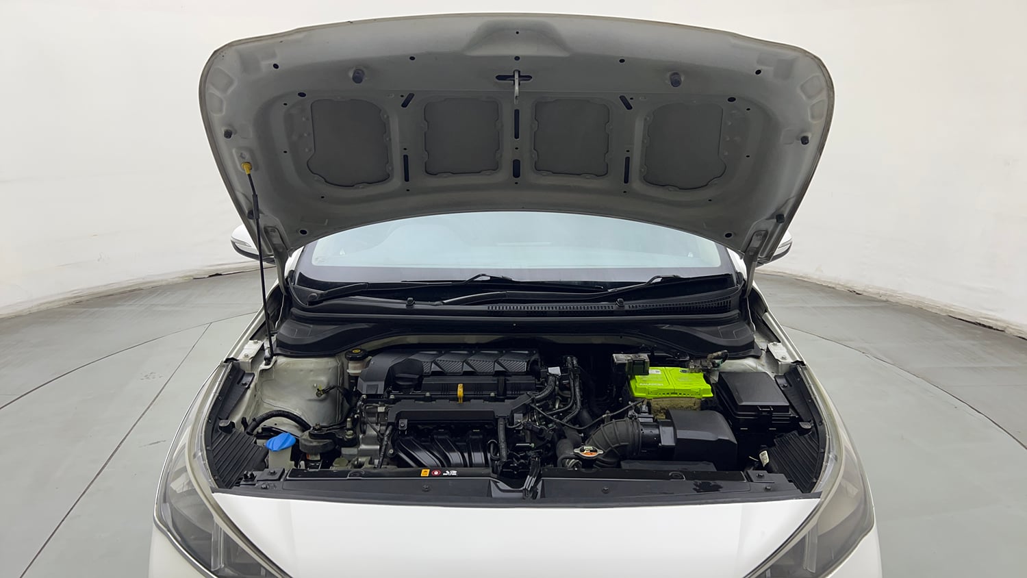 Used 2022 Hyundai Verna S Plus 1.5 VTVT Petrol Manual engine ENGINE & BONNET OPEN FRONT VIEW