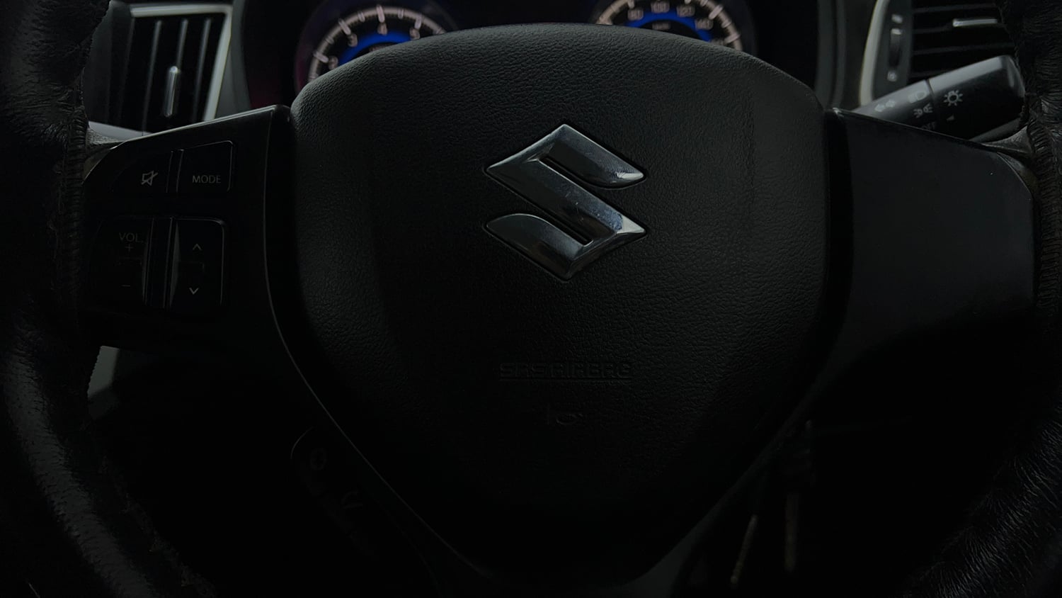 Used 2017 Maruti Suzuki Baleno Delta 1.2 Petrol Manual top_features Airbags
