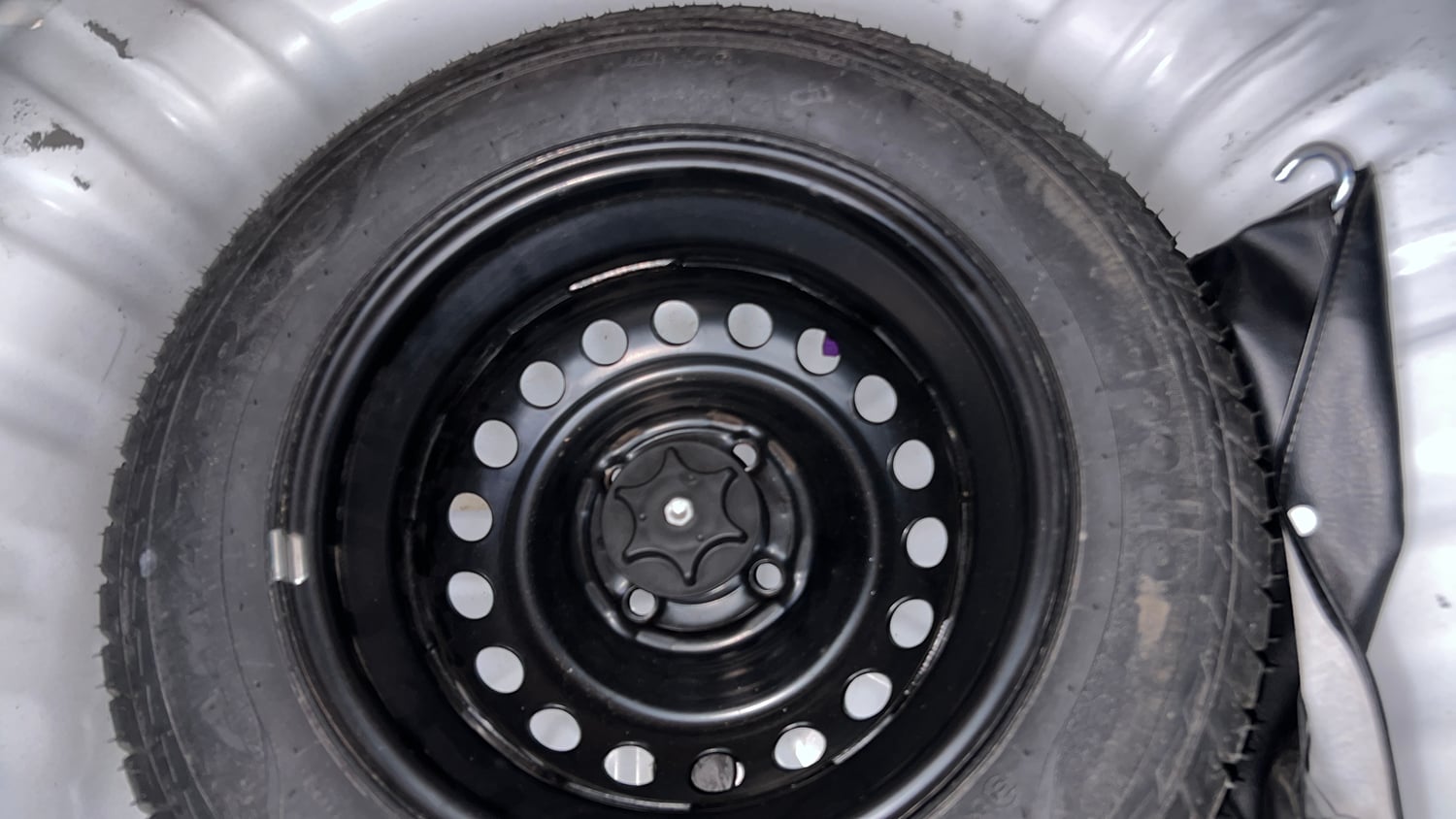 Used 2015 Datsun GO T Petrol Manual tyres SPARE TYRE VIEW